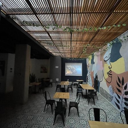 Em Hotel Corferias Embajada Americana Bogotá Eksteriør bilde