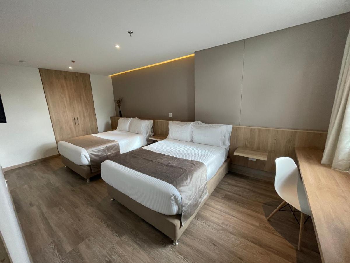 Em Hotel Corferias Embajada Americana Bogotá Eksteriør bilde