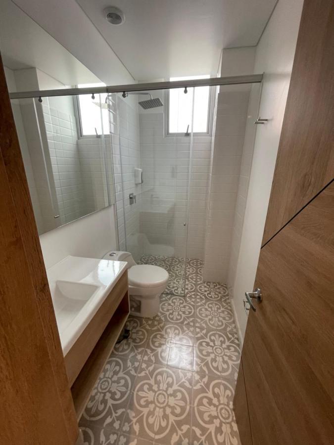 Em Hotel Corferias Embajada Americana Bogotá Eksteriør bilde