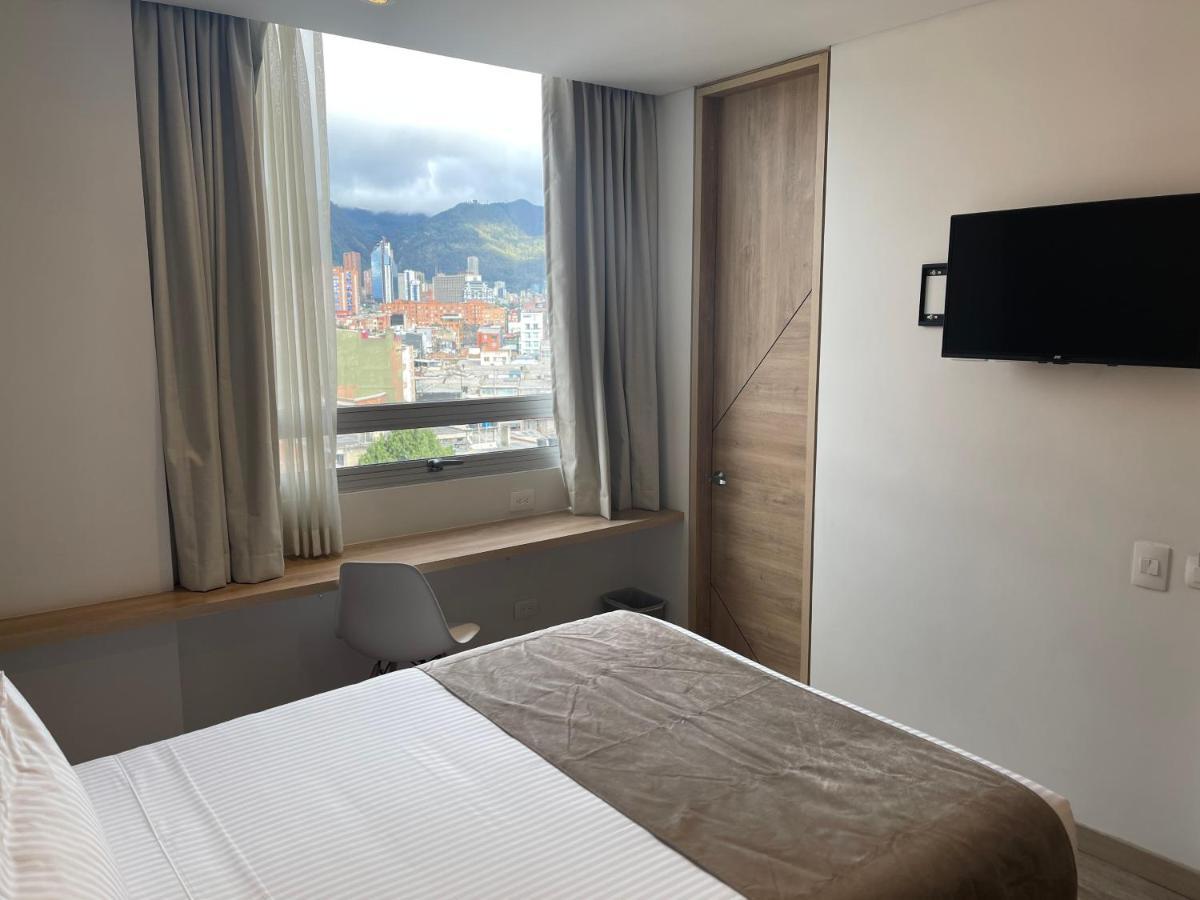 Em Hotel Corferias Embajada Americana Bogotá Eksteriør bilde