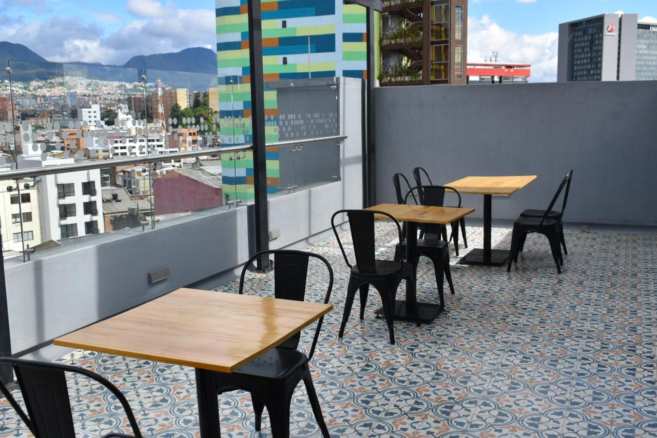 Em Hotel Corferias Embajada Americana Bogotá Eksteriør bilde