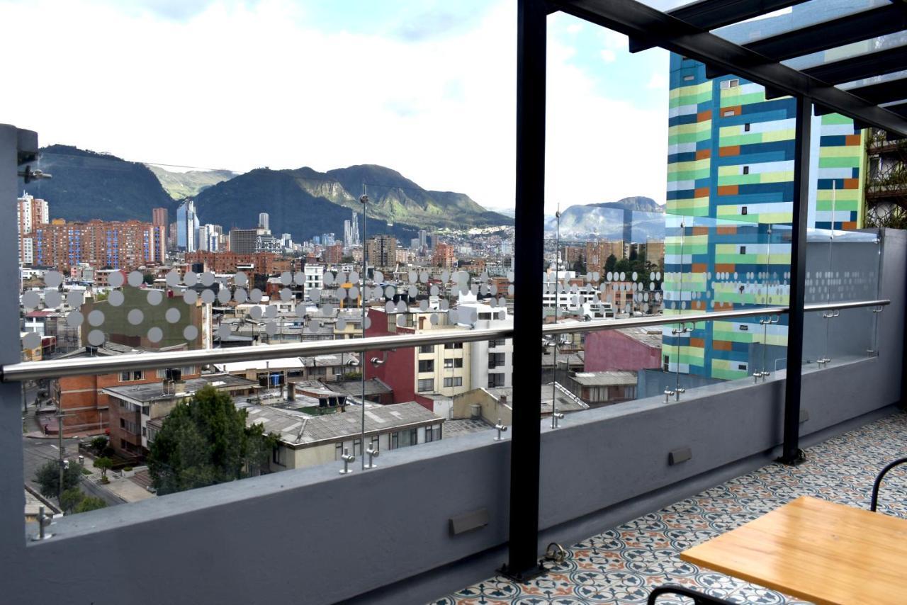 Em Hotel Corferias Embajada Americana Bogotá Eksteriør bilde